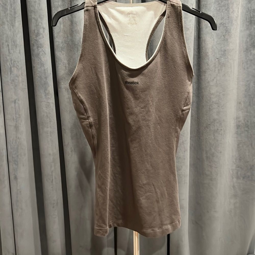 Reebok racer back sport tank with built in bra